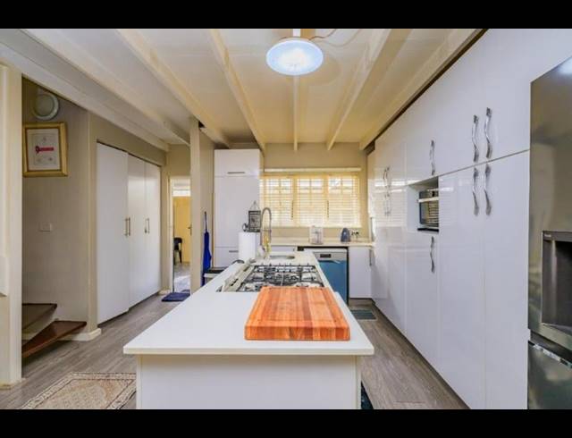 3 BEDROOM DUPLEX FOR SALE IN MALVERN